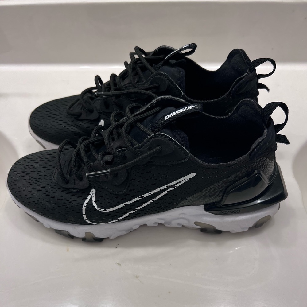 Nike React Vision - image 1